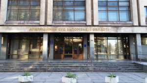 Подозреваемому в похищении запорожского профессора просят изменить арест