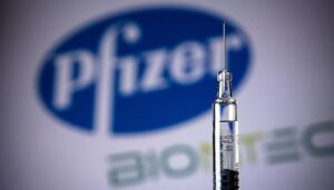 Компания Pfizer заявила об удачных исследованиях нового лекарства от Covid-19