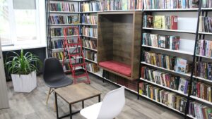 Запоріжці можуть замовити книжки з бібліотеки додому