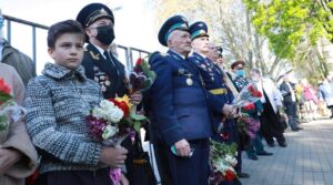 В Запорожье начали праздновать День победы на Аллее Славы