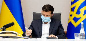 Президент наградил запорожских врачей орденом и присвоил звание