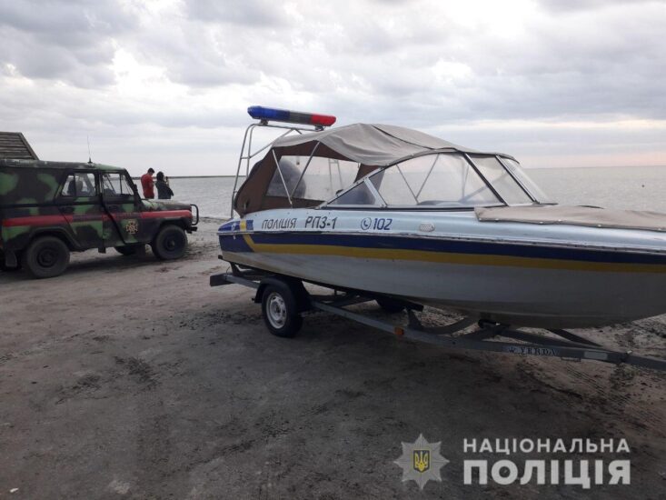 В Кирилловке помогли отбуксировать пассажирский катер