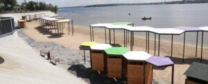 На запорожском городском пляже нашли отклонения в воде