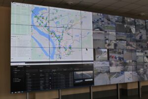 К онлайн-трекингу общественного транспорта в Запорожье подключили 393 автомобиля