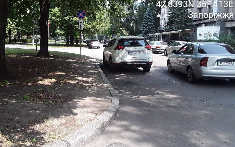 В Запорожье нарушители правил парковки пополнили бюджет города