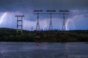 Плановые отключения света в Запорожье вводят на 6 января: график