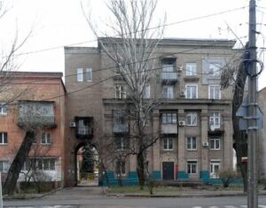 Запорожцы хотят уберечь дом в “Соцгороде” от разрушений и просят ему статус культурного наследия