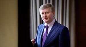 Зеленский заявил о подготовке госпереворота в Украине с участием Ахметова