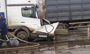 Таврия влетела в фуру на Правом берегу, – погибли люди (ВИДЕО)