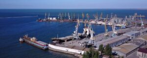 Обстрел машины, удар по  морпорту, проблемы с интернетом: что сейчас происходит в Бердянске