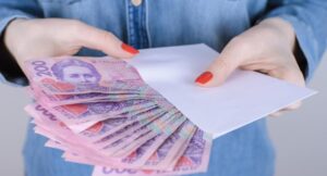 Як змінилася середня зарплата в Запоріжжі за останні три місяці