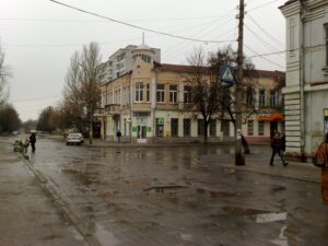 Армия РФ ведет бои в Токмаке: связи с городом нет