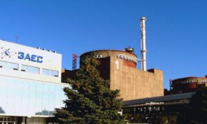 Атомная станция в Энергодаре работает в штатном режиме, угрозы городу нет