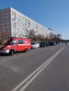 Колонна автомобилей выехала из Энергодара по “зеленому коридору” (ФОТО)