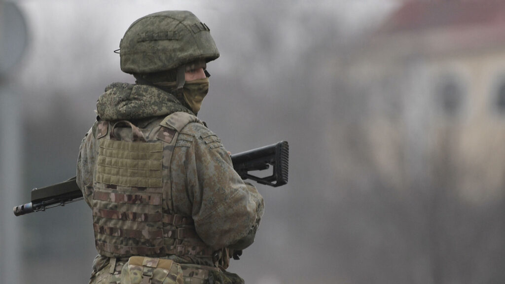 Бронепоезд в Мелитополе вёз из Крыма боеприпасы оккупантам