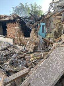 Оккупанты обстреляли жилые дома в Камышевахе
