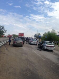 Оккупанты заставляют переселенцев выбрасывать урожай на блокпосту в Васильевке