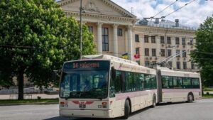 Работа общественного транспорта в Запорожье 15 июля: маршруты и график