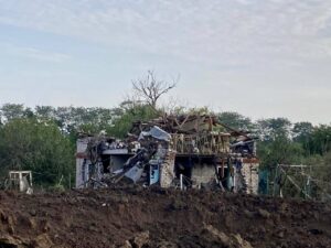 Последствия ракетных ударов по Запорожью: ФОТО