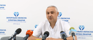 27 человек в больнице: главврач рассказал о состоянии людей, пострадавших от удара по колонне в Запорожье