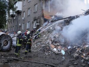 Количество жертв после ночного удара по Запорожью увеличилось