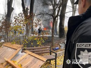 Полиция задокументировала последствия обстрелов Запорожья и окраин города: ФОТО