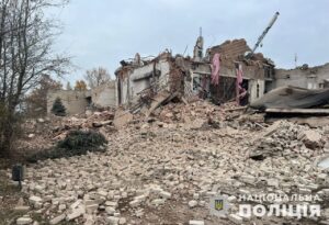 Оккупанты бомбили Запорожскую область: полиция задокументировала разрушения. ФОТО