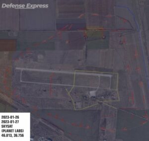 Войска рф создают круговую оборону аэродрома в Бердянске, — СМИ