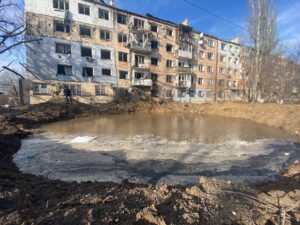 Оккупанты бомбили Херсон: есть раненый. ФОТО