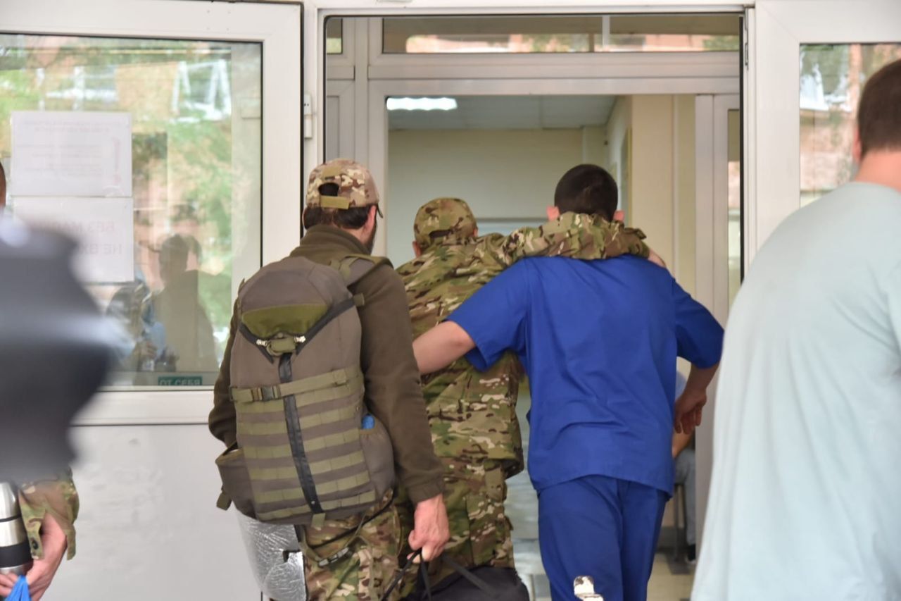 Ростов ранен. Ростовский военный госпиталь раненные с Украины. Солдат контрактник.