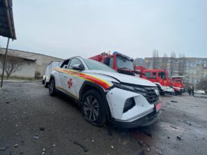 Оккупанты обстреляли пожарную часть в Херсоне. ФОТО