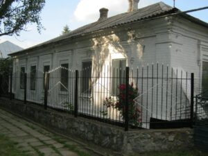 Оккупанты разрушили исторический дом в Гуляйполе. ФОТО