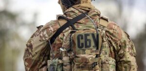 На Запоріжжі колишній правоохоронець стежив за оборонними комплексами – СБУ