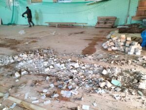 Оккупанты произвели ракетный удар по школе в Орехове: ФОТО