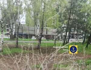 На границе Запорожской области перемещают вражеские укрепления: куда их везут