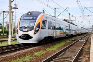В потязі Запоріжжя-Ужгород померла людина від спеки: офіційно