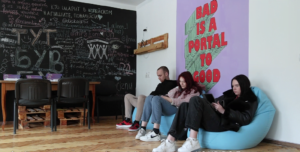 Як центри ВПО тимчасово замінили дім тисячам переселенців