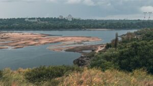 На Хортице устроят массовую уборку: как приобщиться запорожцам