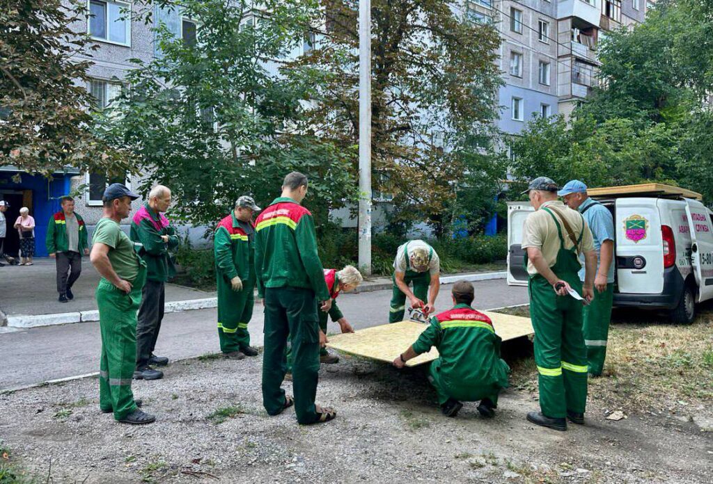 Куртев рассказал, как в Запорожье устраняют последствия вчерашнего ракетного удара