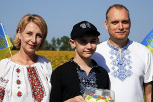 Юному художнику з Бердянська Космо Максу подякували запорізькі нацгвардійці