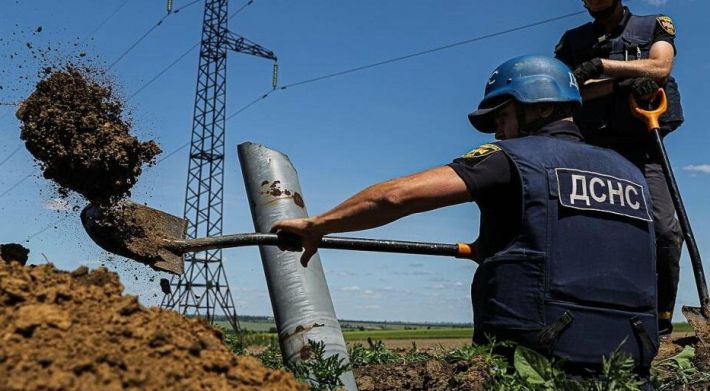 Сапери знайшли частину російської ракети "Тор" у Запорізькому районі