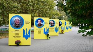 В Запорожье помолились за погибших героев прошлого и современности (ФОТО)