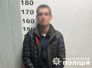 Мужчина обворовал магазин военного снаряжения в Запорожье и угнал скутер (ФОТО)