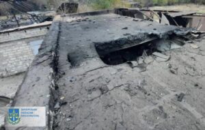 От дроновой атаки в Запорожье пострадало предприятие и общежитие вуза (ФОТО)