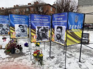 У Вінницькій області на Алеї пам’яті встановили портрети захисників Запоріжжя (ФОТО)