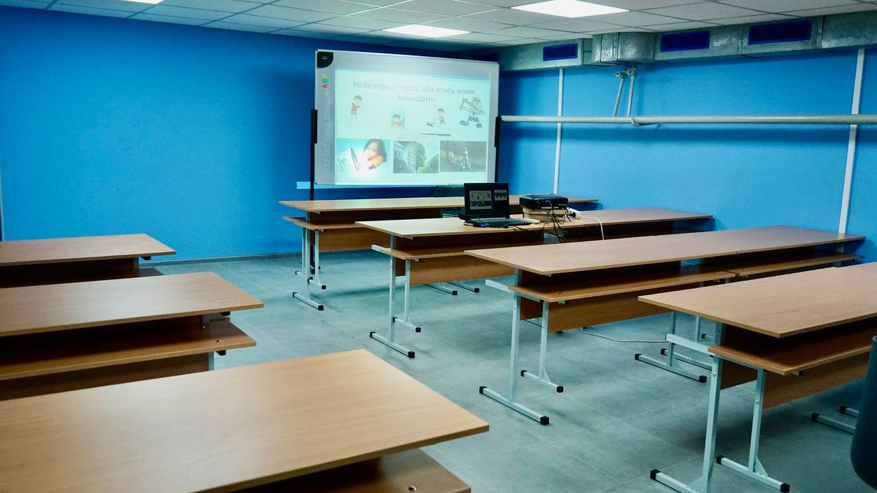 У Запоріжжі облаштували укриття гімназії