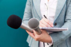 Хто сказав – того і згадки: у запорізьких медіа головний експерт – очільник ОВА, а жінок фактично не чутно