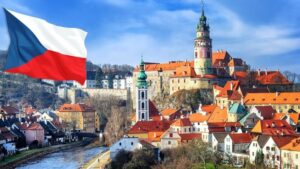 Переселенцам из Запорожья увеличат выплаты в Чехии: кто и сколько будет получать