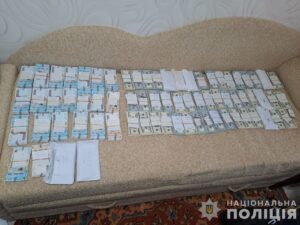 Заробив 1,2 млн доларів: на Запоріжжі працівника МСЕК викрили на корупції (ФОТО)