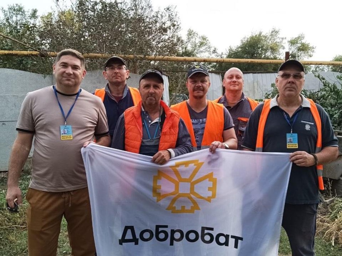 Команда будівельного батальйону«Добробат» у Запоріжжі